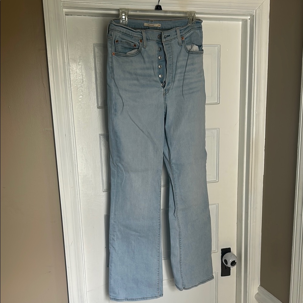 Levi’s Women's Ribcage Bootcut Jeans